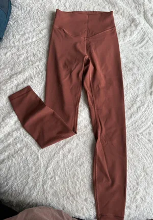 Lululemon Wunder Under Smooth Cover High-Rise Tights 25" thumbnail 3