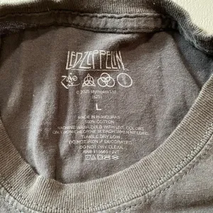 Led Zeppelin U.S. Tour 1975 Graphic Band Tee Size Large Retro Rock thumbnail 4