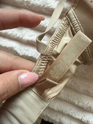 SKIMS Bra T-Shirt thumbnail 2