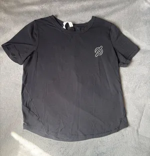 Lululemon x Peloton Shirt - Size 6 thumbnail 1
