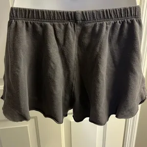 Vici Heather Gray Distressed Lounge Short Shorts w/ Elastic Waist and Pockets- M thumbnail 8