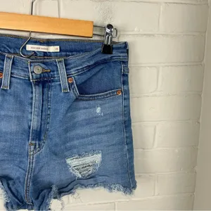 Levi’s Distressed High Rise Denim Shorts Size 28 thumbnail 5
