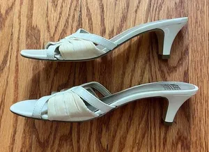 Mootsies Tootsies Cream Nude Heels thumbnail 1