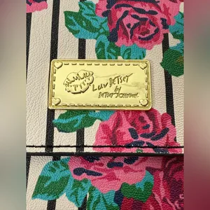 Betsey Johnson Crossbody Purse Wallet Handbag‎ Roses Stripes Snap Y2K Girlie Fem thumbnail 12