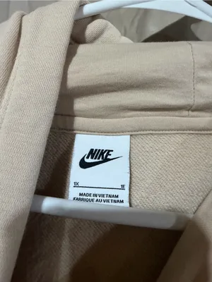 Nike sweatshirt thumbnail 2