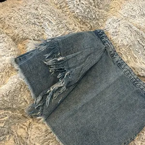 Zara Distressed Acid Washed‎ Skirt Size Small thumbnail 3