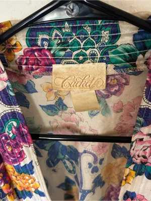 Vintage Cachet Cream Robe with Pink, Teal & Purple Floral Print thumbnail 2