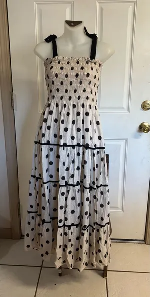 Large Aaron & Amber Beige/Black Dots Aston Smocked Bodice Midi Dress thumbnail 2
