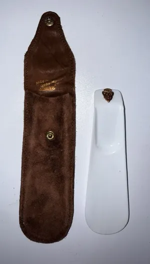 Vtg Gucci Made‎ To Measure Shoe Horn White With Brown Suede Case thumbnail 1