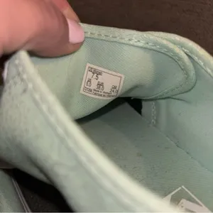 VANS embossed light green laced shoes, size 7.5 thumbnail 7