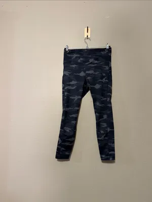 Athleta Ultimate Camo Stash Pocket 7/8 Tight Size Medium thumbnail 2