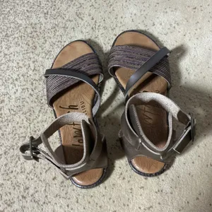 Blowfish Malibu Womens B130 Metallic Bronze Strappy Ankle Buckle‎ Sandals Size 7 thumbnail 2