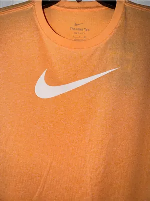 Nike Women's Dri-FIT Graphic T-Shirt - Small thumbnail 4