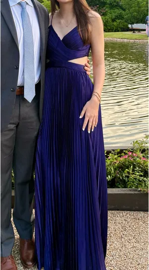 Lulus Formal Dress thumbnail 1