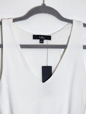 Lulus White V-Neck Sleeveless Crop Top Size Small NWT thumbnail 2