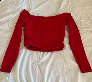 Hollister Crop Top thumbnail 1