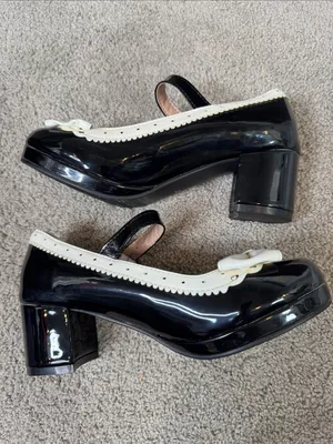 Women’s Black Chunky Heel Mary Jane Pumps Cute Bow & Hearts Round Toe Size 6 NEW thumbnail 13