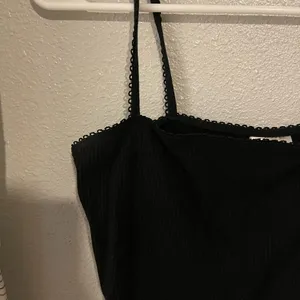 H&M crop thumbnail 2