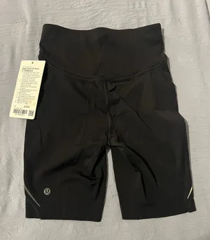 Lululemon HR Short 8" *Reflective thumbnail 1
