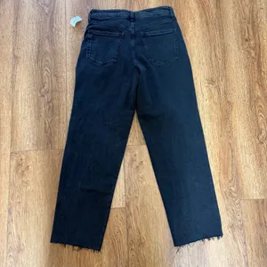 NEW Old Navy OG Loose High Rise Black‎ Raw Hem Straight Leg Jeans Womens 10 thumbnail 6