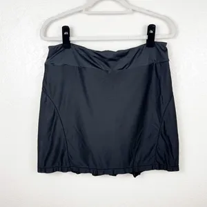 Peter Millar Black Pleat Back Skort Golf Tennis Size Medium thumbnail 1