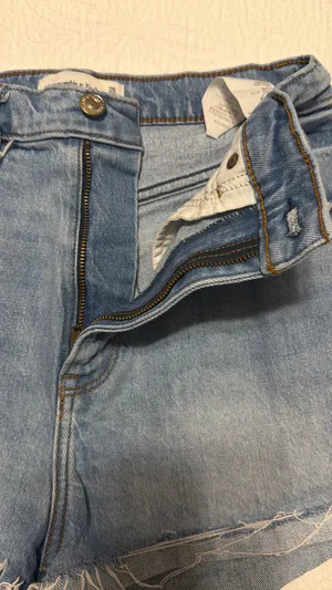 Abercrombie & Fitch Light Blue Distressed Denim Cutoff Shorts thumbnail 3