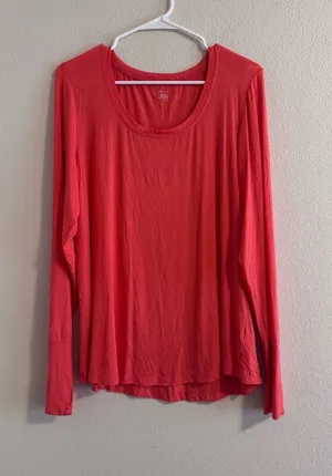 NWT AERIE Classic Scoop Neck Long Sleeve Top in Coral thumbnail 1