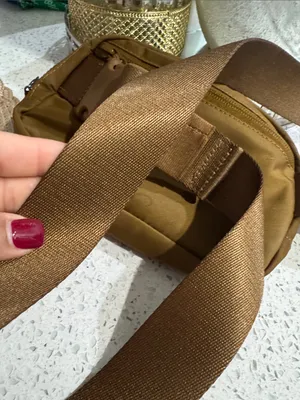 🤍Lululemon Everywhere Belt Bag-Burnt Caramel thumbnail 9