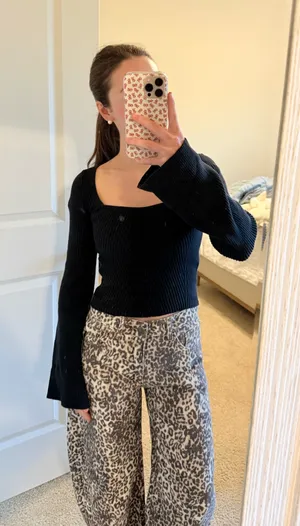 Hollister Bell Sleeve Top Long Sleeve thumbnail 1