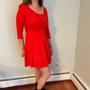 Red‎ H&M dress sz Medium. thumbnail 2