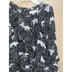 Loft Outlet Womens Size L Black White Animal Print Ruffle Long‎ Sleeve Blouse thumbnail 4