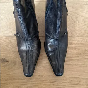 Zita Maria - Zip Detail Pointed Toe Ankle Boots in Metallic Brown thumbnail 6