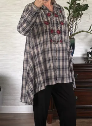 Plaid Embroidered Rose Tunic Shirt Size M High Low Button Front Boho thumbnail 2