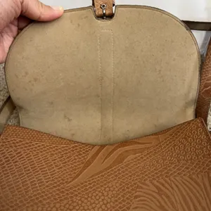 Vintage Embossed Crocodile Cross body Purse Brown Academic Ivy League Business thumbnail 4