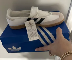 Adidas Women’s Samba thumbnail 1