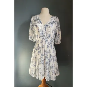 J.O.E.E. Floral Print V-Neck Smocked‎ Waist Tiered Mini Dress White Blue Women's thumbnail 2