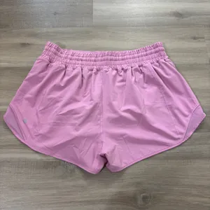 Lululemon Hotty Hot High-Rise Lined Short 2.5" Pink Frosting Women Size 12 thumbnail 3