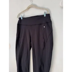 NWT Quince Whistler Mid Rise Thermal Joggers in Black Womens Size Medium thumbnail 6