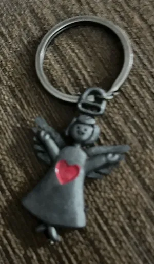 Prayer Angel Keychain‎ Gray thumbnail 1