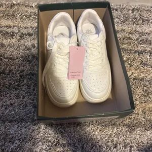 Wild Fable White Platform Sneakers – Women’s Size 6.5 – New thumbnail 7
