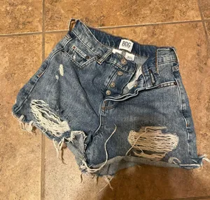 Jean Shorts thumbnail 1