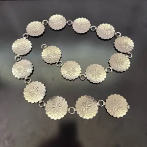 Vintage Unisex Silver Tone Western Boho Flower Concho Chain Link Belt thumbnail 4