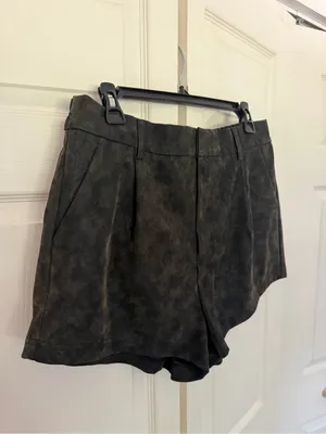 NWT Free People Roma Black Vegan Suede Shorts High Waist Black Size Medium thumbnail 5