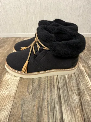 Sanuk Black Ankle Boot with Brown Laces and Trim Size 7 thumbnail 10