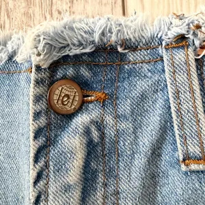 RARE Style VINTAGE Lei High Waisted Frayed Cotton Denim Shorts size 5 (28) thumbnail 5