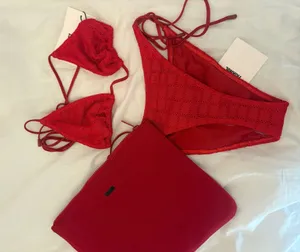 Triangl Bikini thumbnail 1