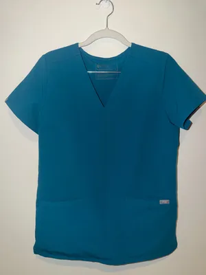 2 FigsScrub tops thumbnail 6