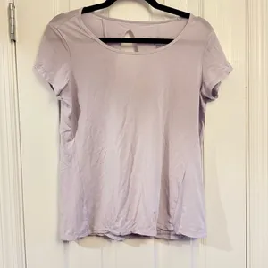 RUNNING ON CLOUD‎ Active T Breathe Lilac Tee Shirt Short Sleeve Purple Small thumbnail 3