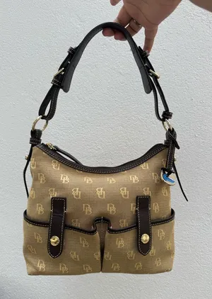 Dooney & Bourke Vintage Signature Monogram Sholderbag Canvas Double Pocket B‎ thumbnail 1