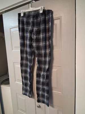 Old Navy plaid flannel pjs' pajamas pants in black, white and gray size small. thumbnail 7